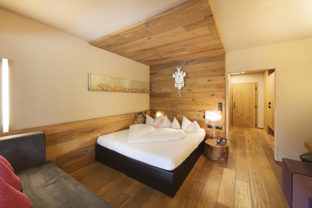 Almhof Family Und Wellness Resort แกร์ลอส ภายนอก รูปภาพ